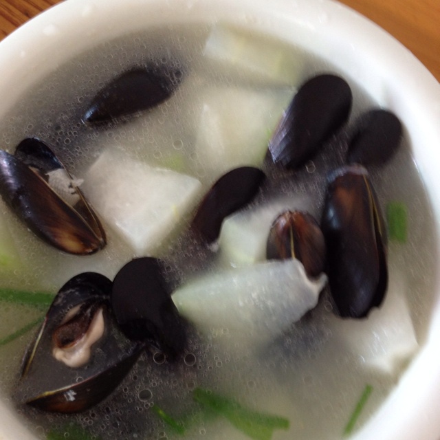 2013-05-30 14:33:26赞海鲜冬瓜汤鲜虾,海虹,花蛤,冬瓜