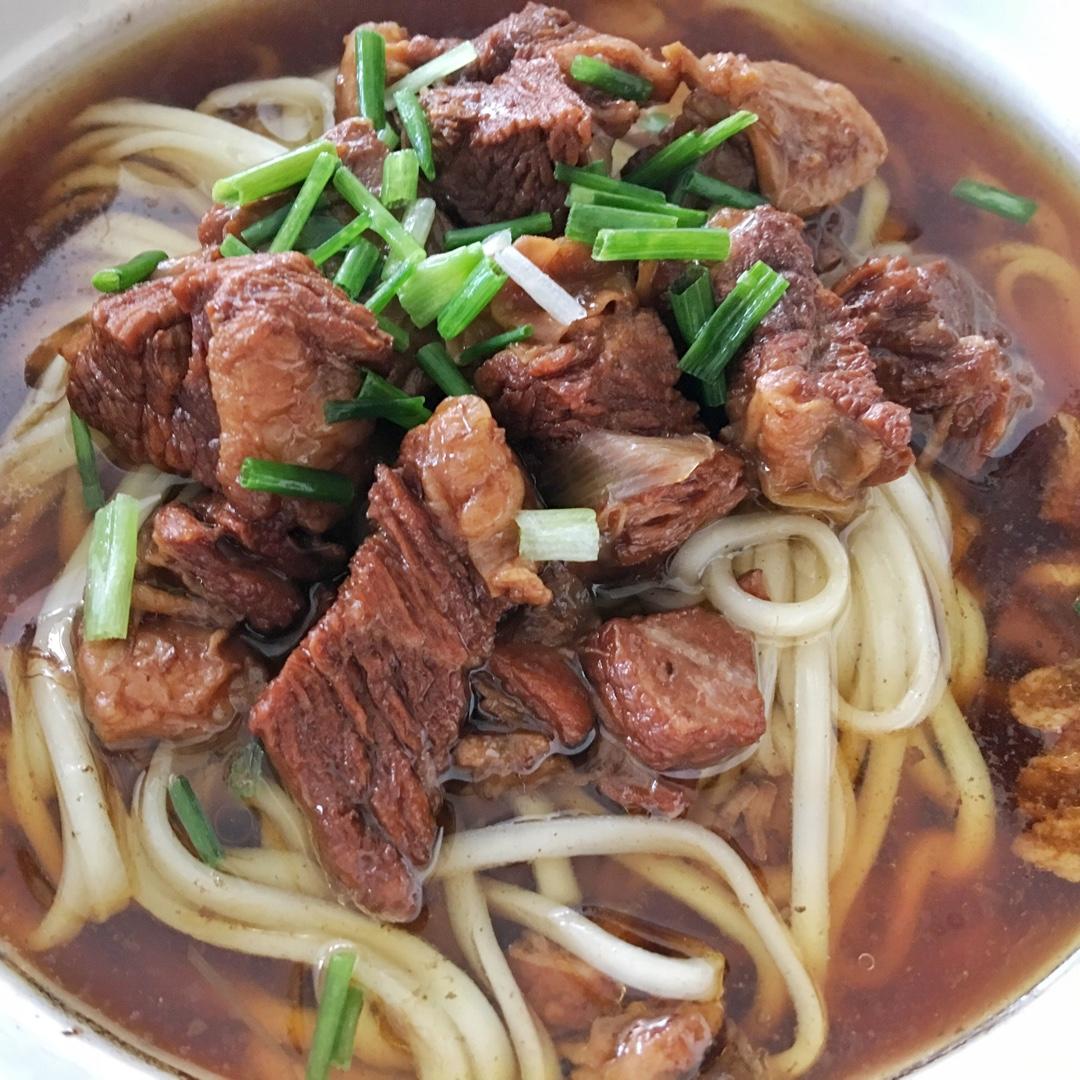 晃悠_4glq做的红烧牛肉面