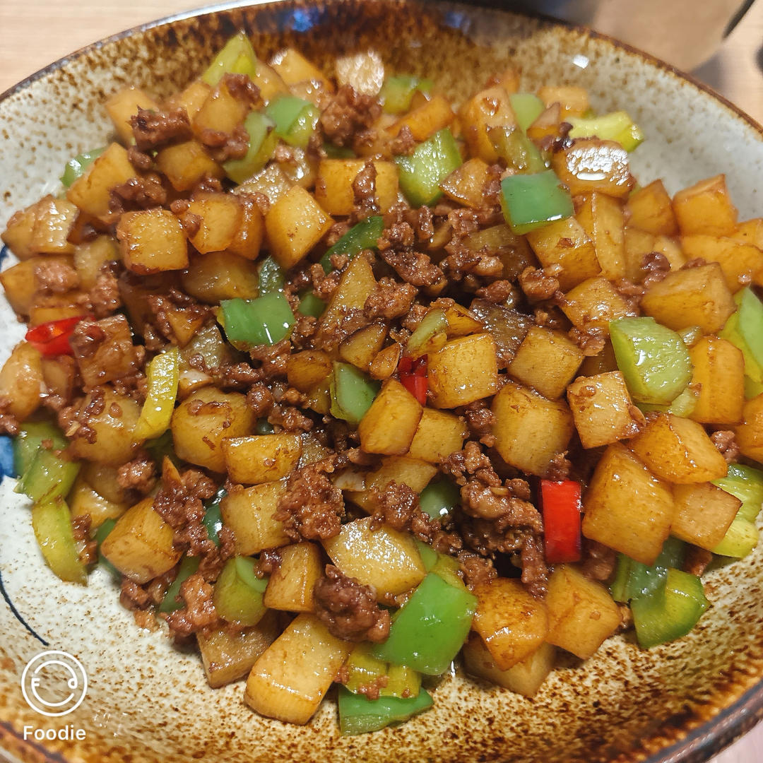 肉沫青椒土豆丁