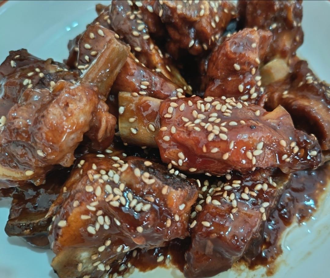 糖醋排骨（试验多次的最佳口感）