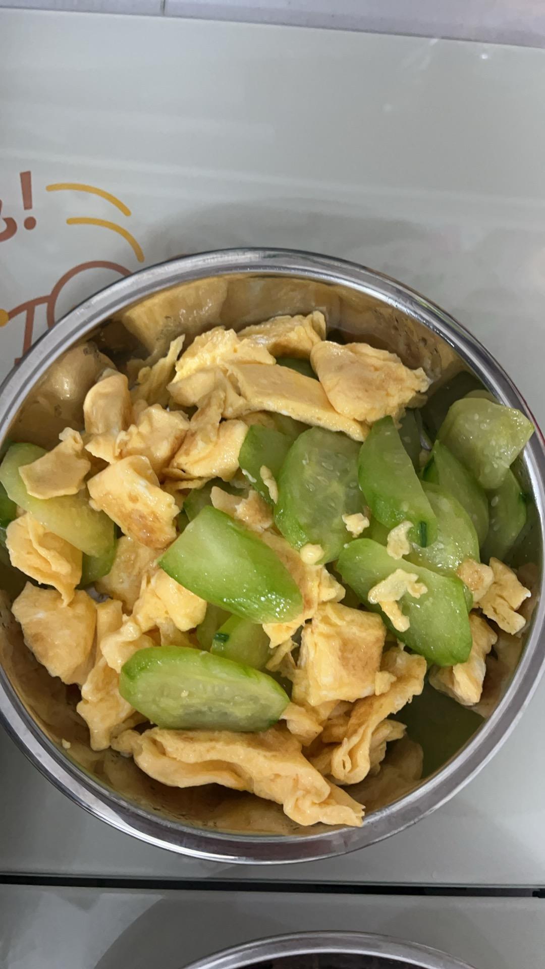 黄瓜炒鸡蛋 （青瓜炒鸡蛋）