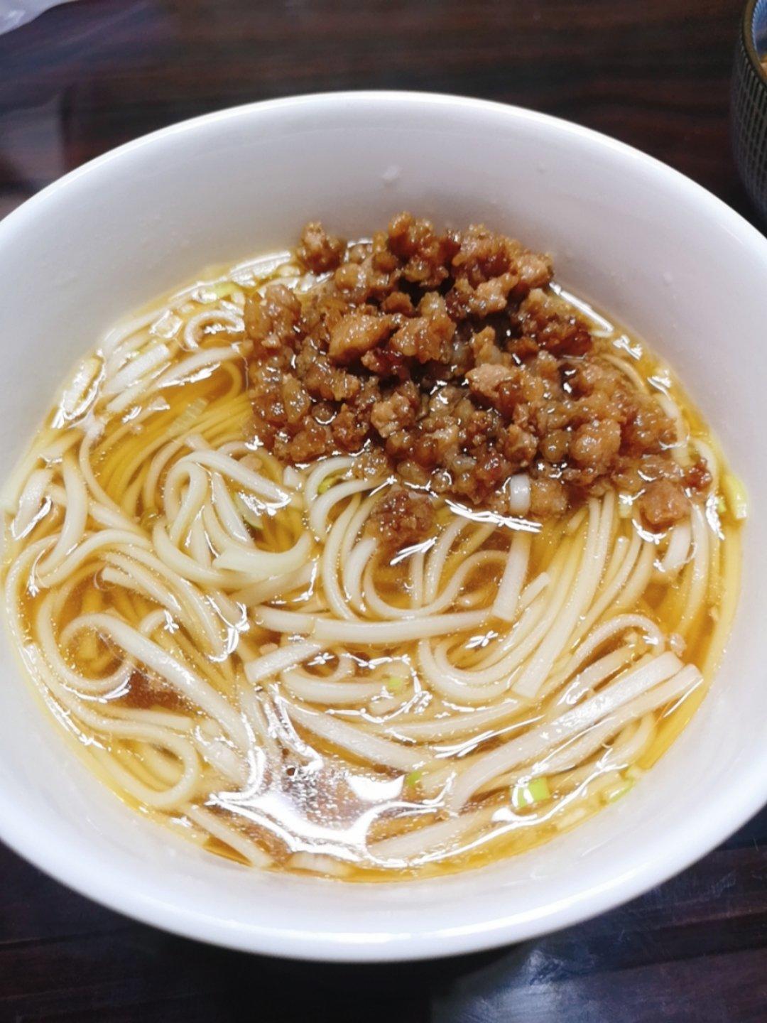 清汤挂面-香而不腻，方便快捷