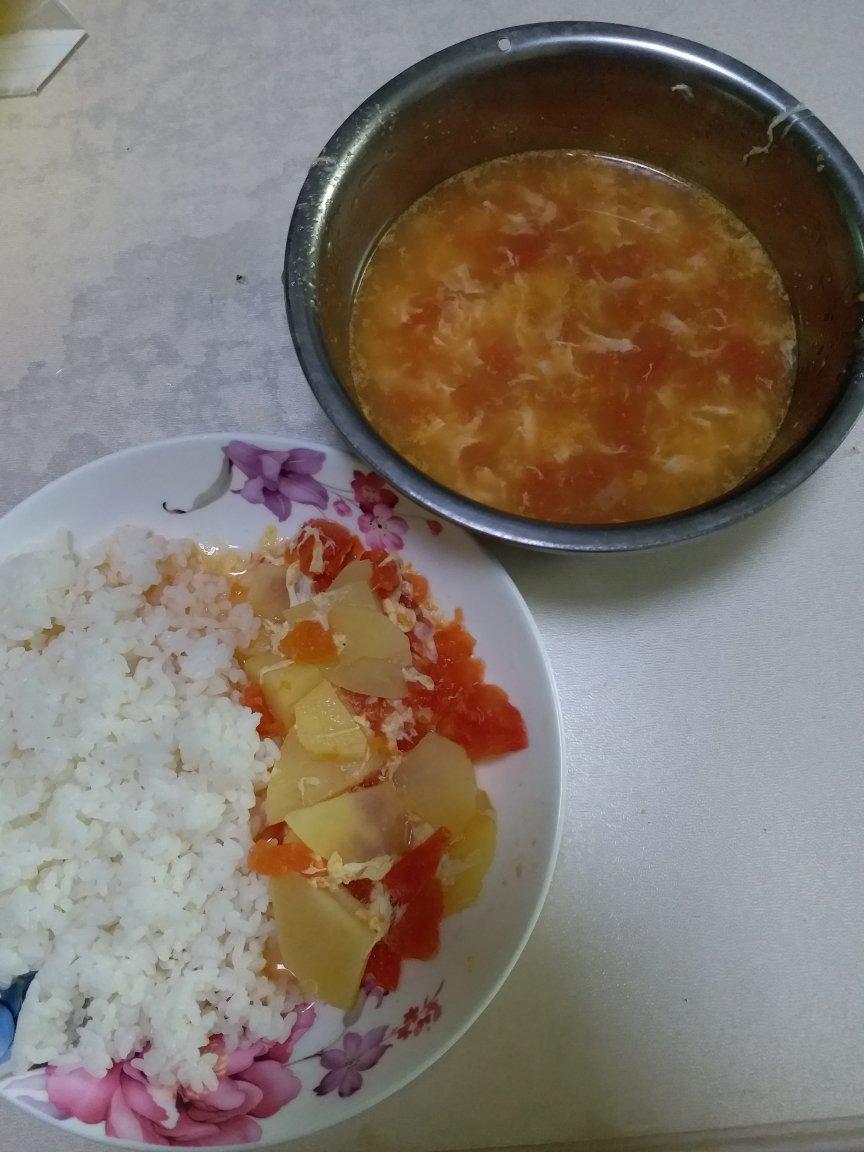 超级浓超好喝的番茄土豆汤