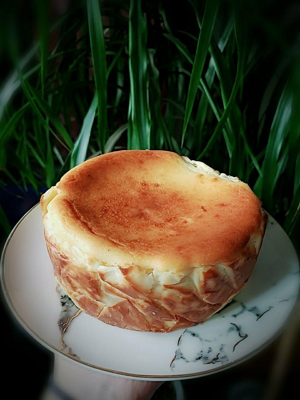 曼食慢语丨酸奶巴斯克蛋糕