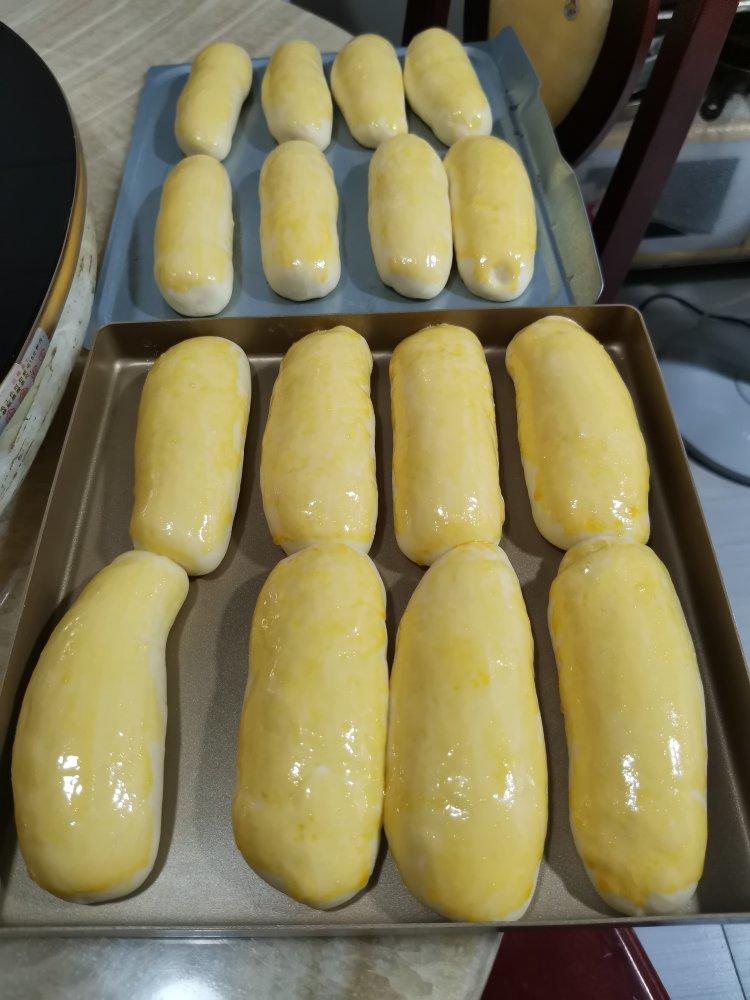 儿时去面包房必买的［椰丝奶油包］