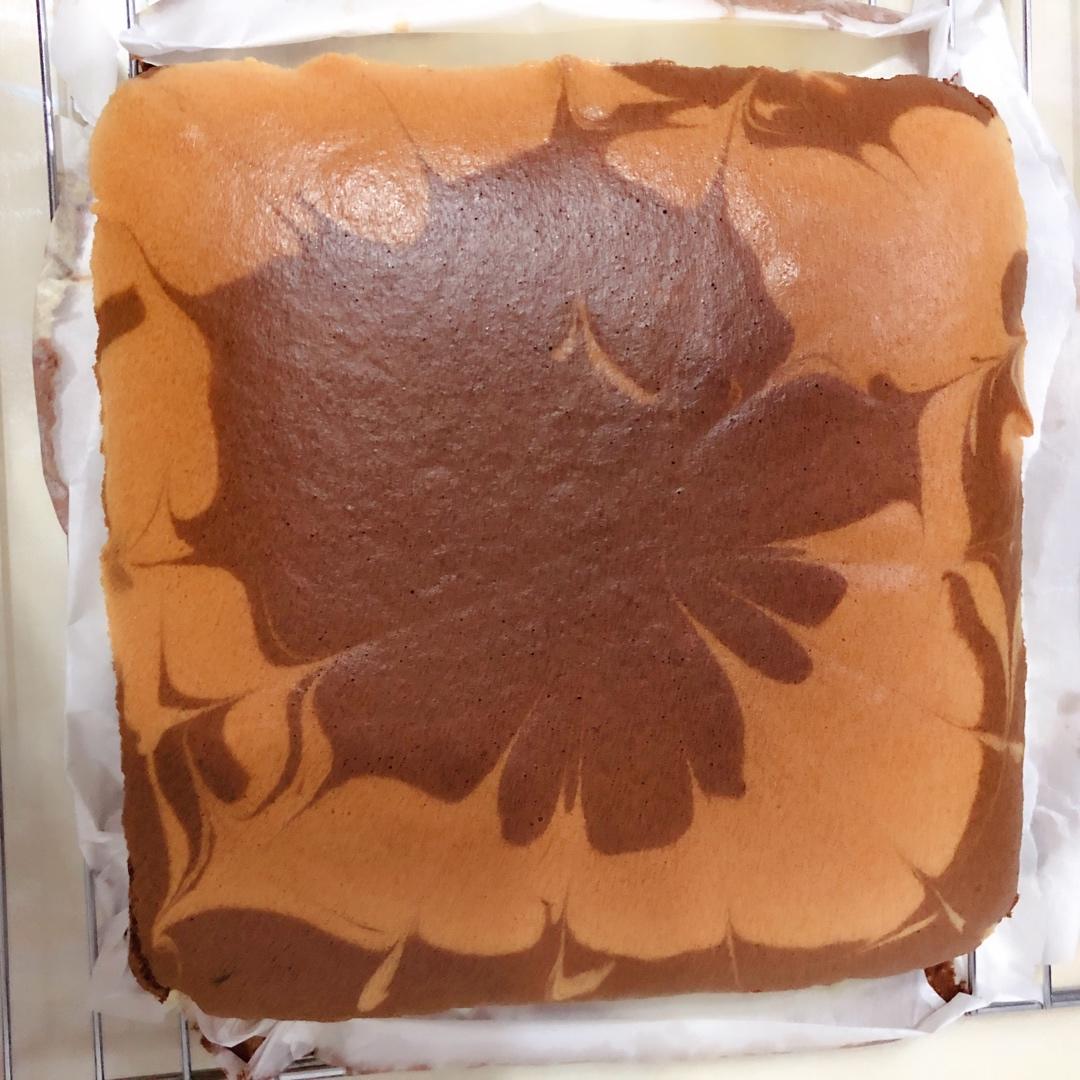 双色拉花戚风蛋糕