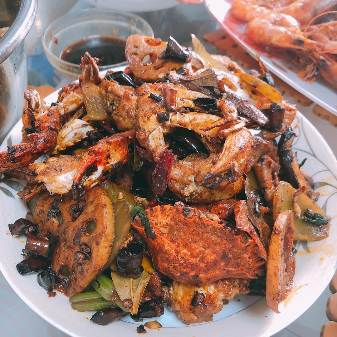 详细步骤制作麻辣香锅—香辣蟹