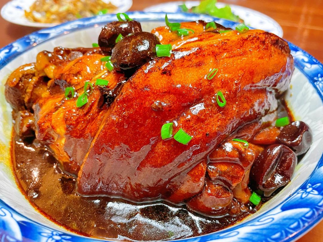 红烧圆蹄 肘子的做法