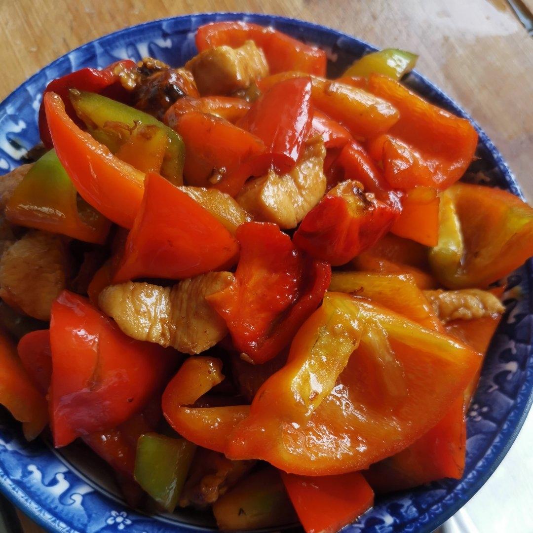 超级下饭   甜椒炒鸡丁       青椒炒鸡丁鸡胸脯