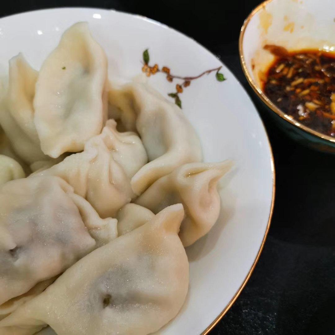 手工揉面三分钟，又韧又薄又好包的饺子皮