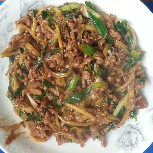 福安菜:嫩姜葱爆炒牛肉的做法