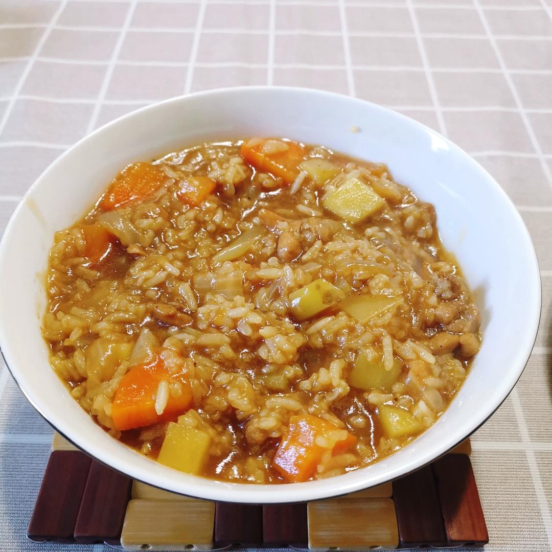 【香菇鸡肉焖饭】