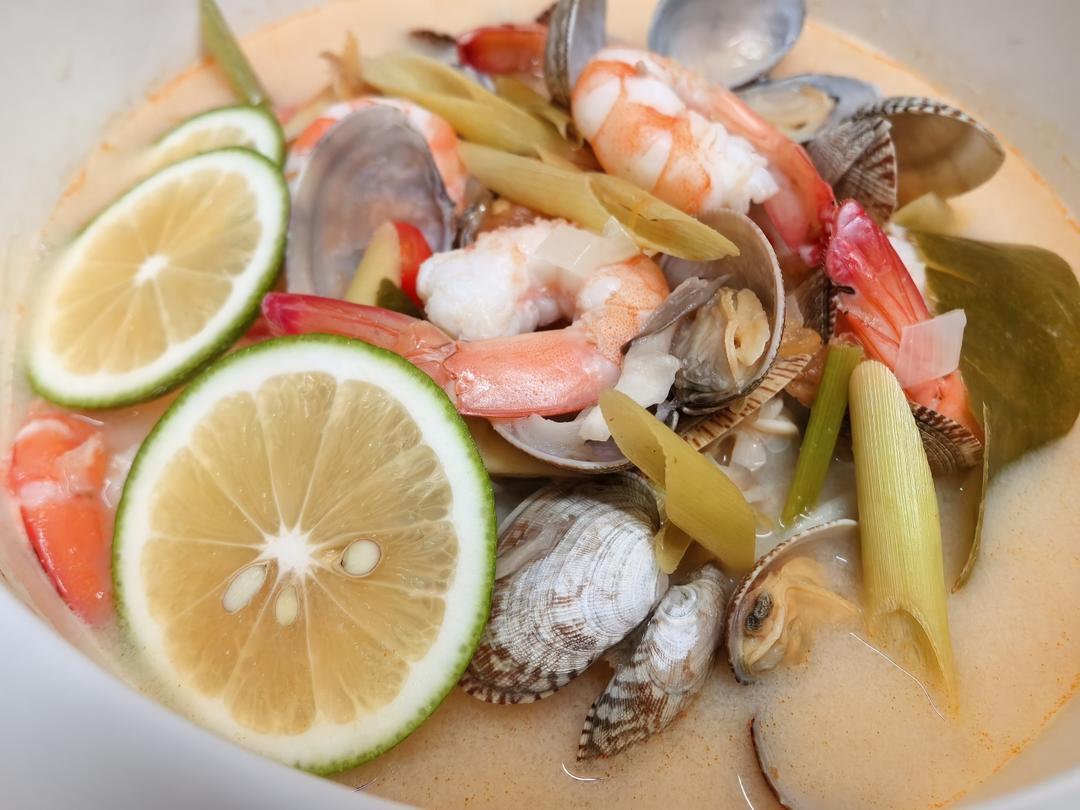 被夸爆的冬阴功汤【泰国学厨】超级好操作！