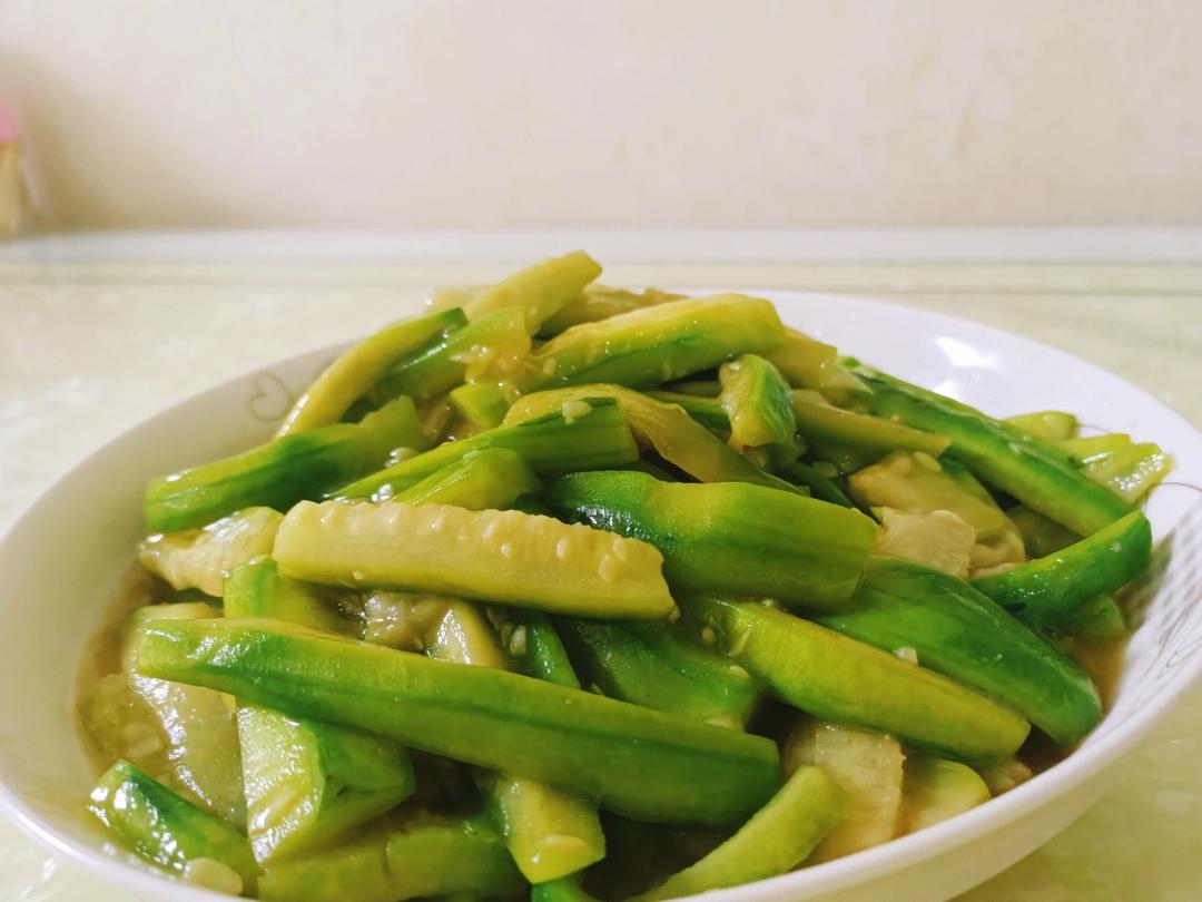 教你在家做丝瓜最好吃的做法，简单又营养，想不好吃都难