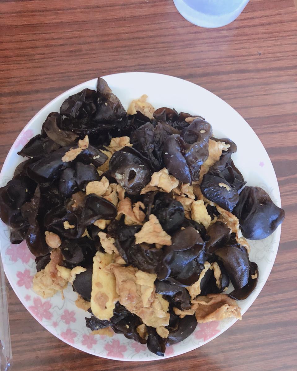 木耳炒鸡蛋