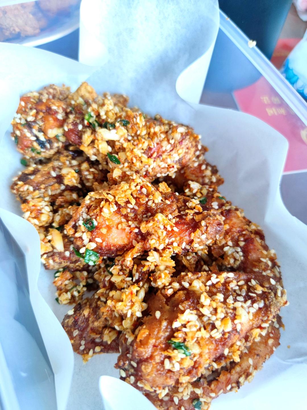 ㊙️外酥里嫩❗️好吃到舔手指的香辣脆皮鸡翅