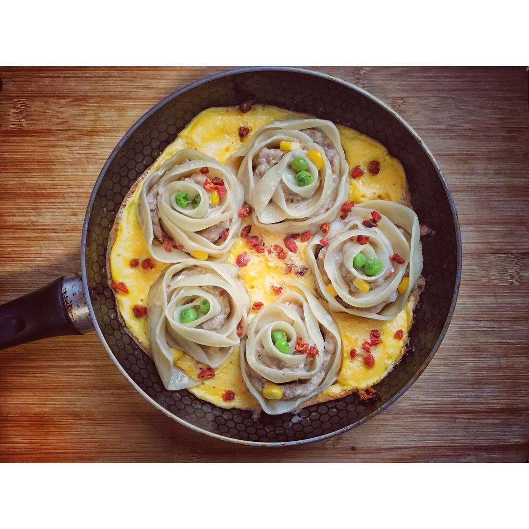 玫瑰花抱蛋煎饺