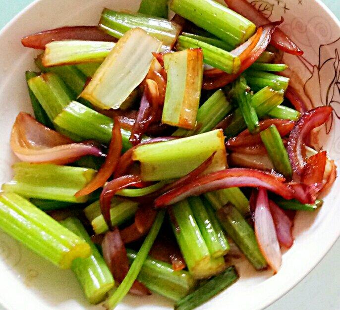 【芹菜洋葱图片】学完我就是大厨_下厨房