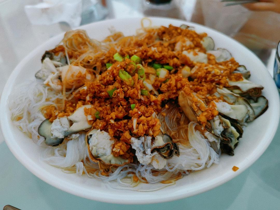 蒜蓉粉丝蒸生蚝