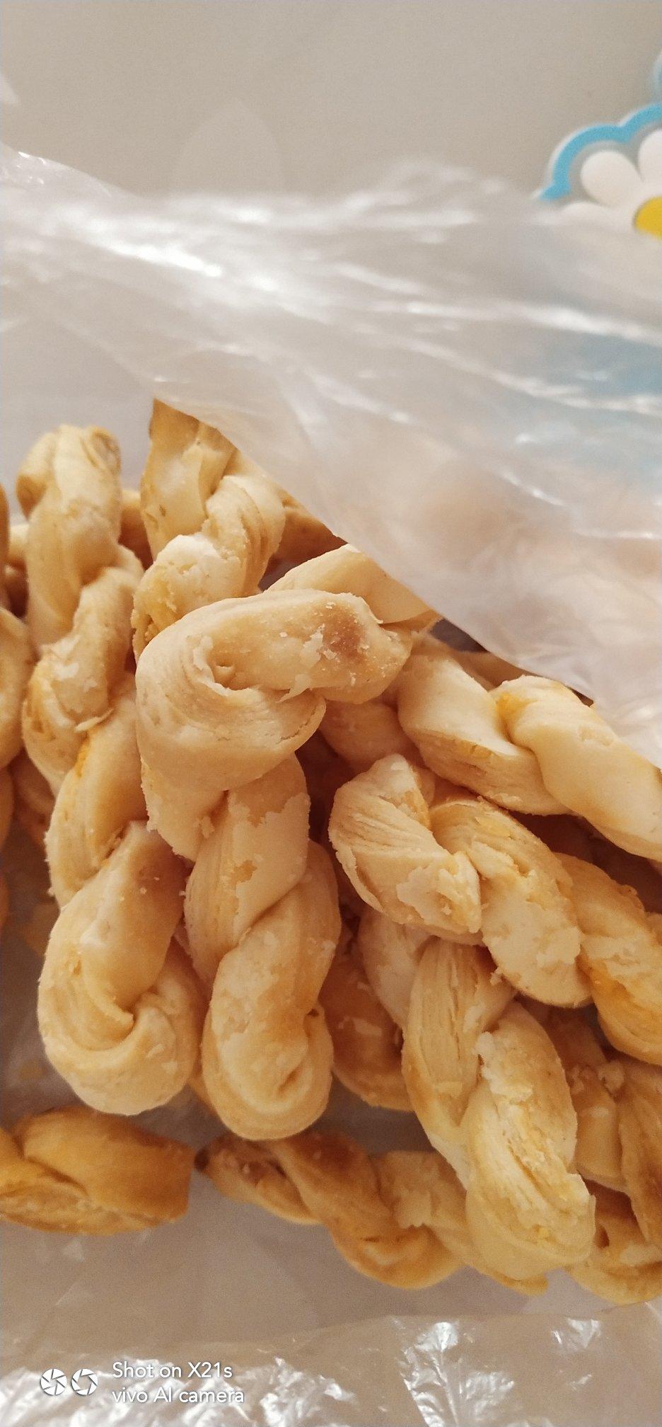 咸蛋黄千层麻花