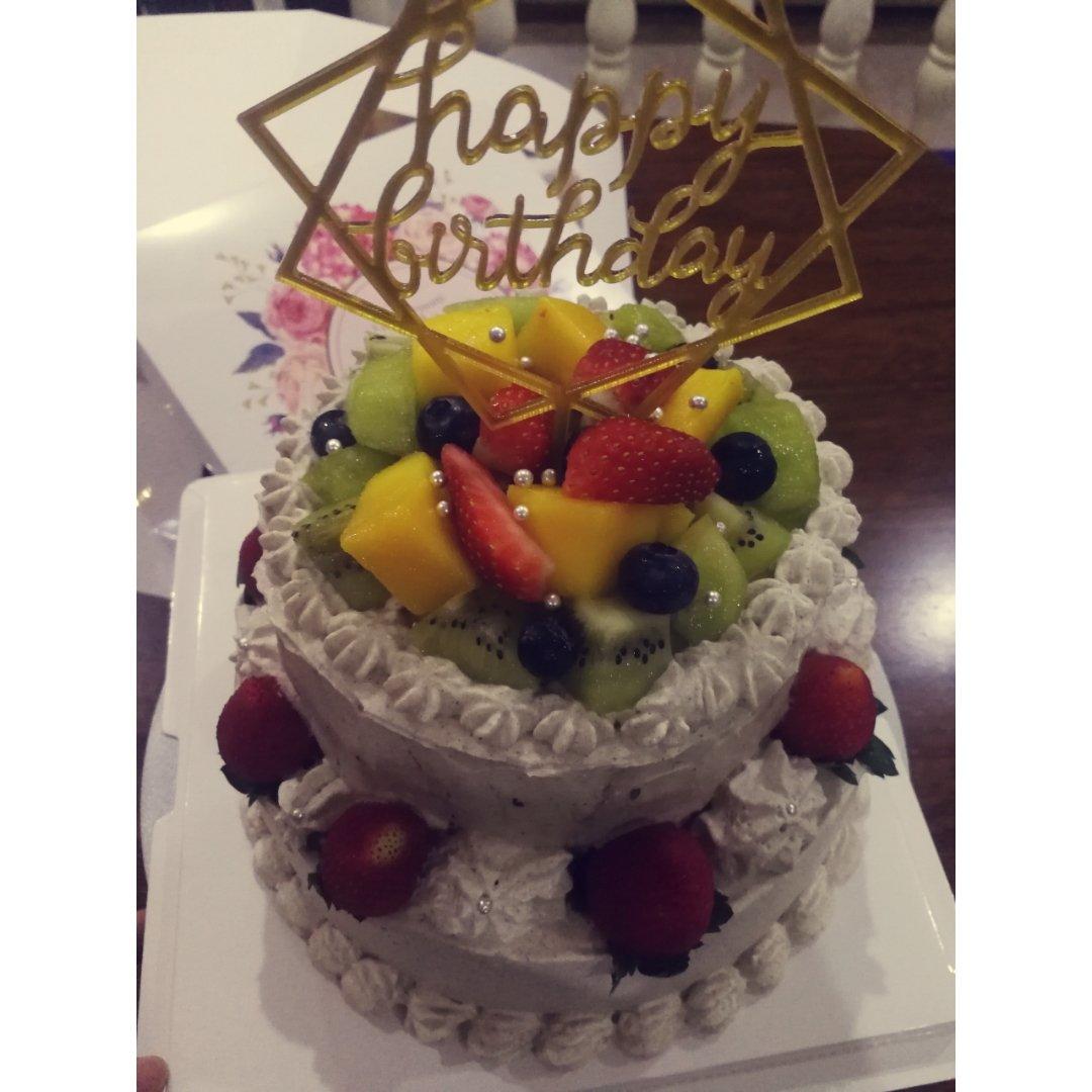 双层城堡生日蛋糕