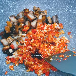 红椒腊鱼（超级下饭）的做法 步骤6