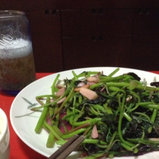蒜茸炒红苋菜