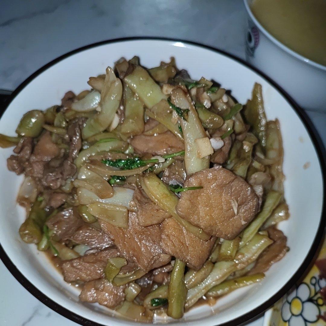 妈妈的豆角炒肉