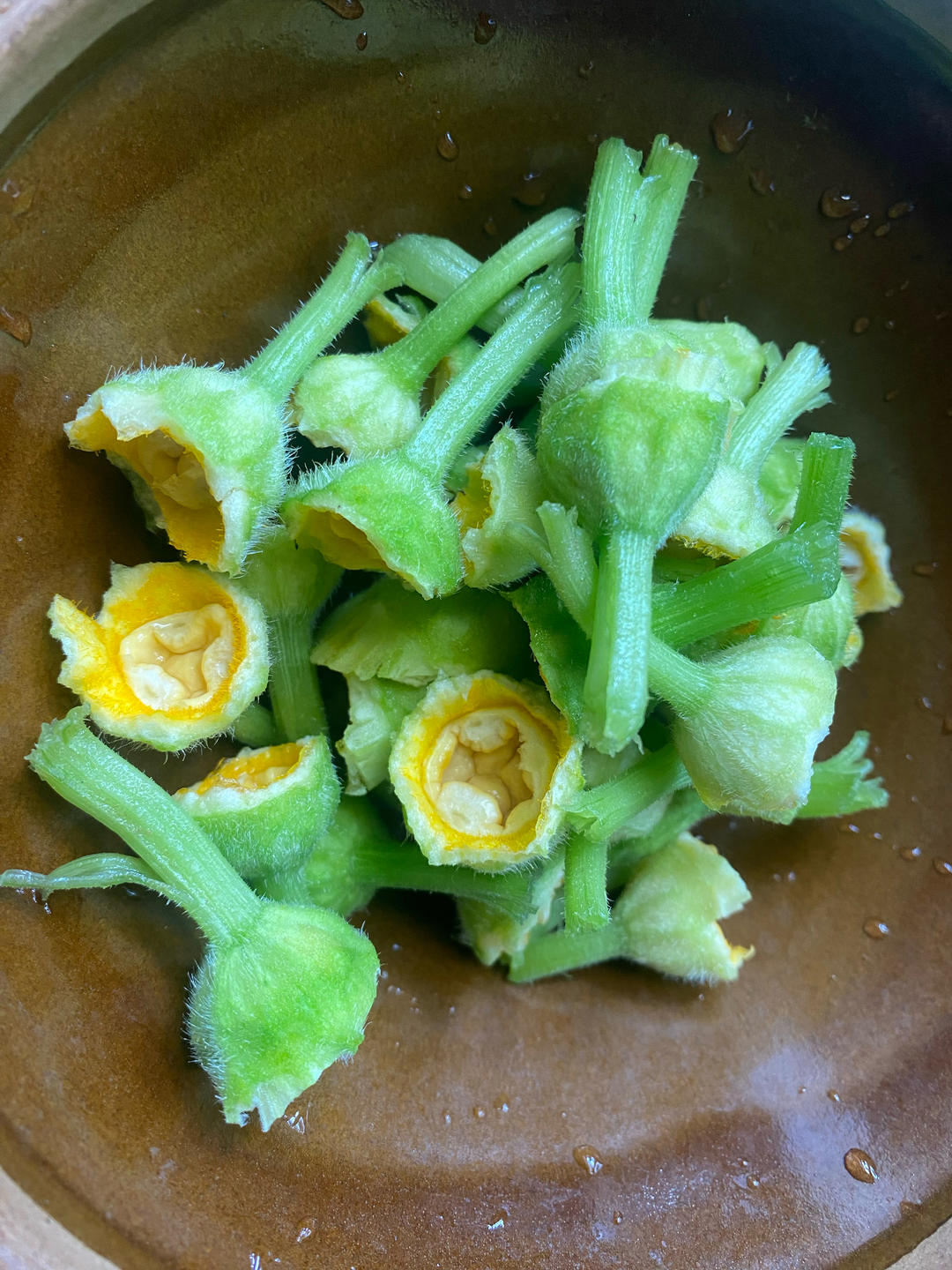 南瓜花炒土雞蛋的做法 步驟5