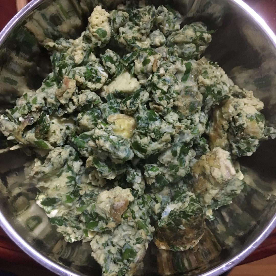 香芹叶炒鸡蛋