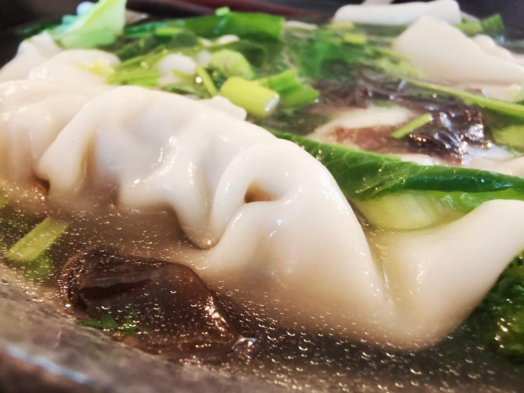 皮薄馅大鲜美可口的三鲜虾仁98云吞