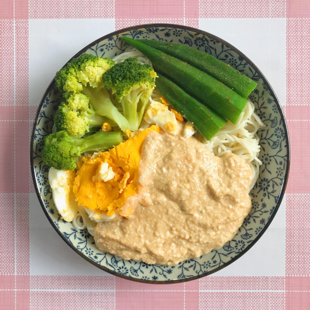 菠菜溏心蛋味噌豆腐酱拌荞麦面【健康一锅端】