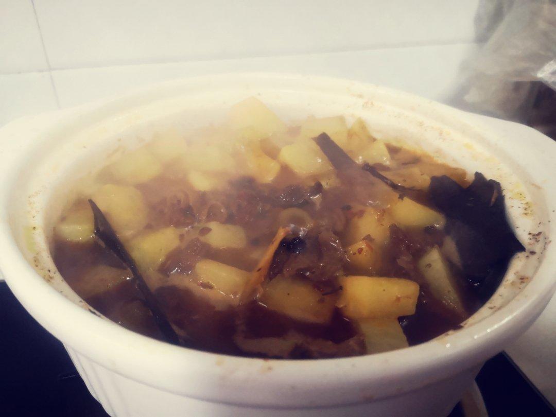 羊肉炖白萝卜