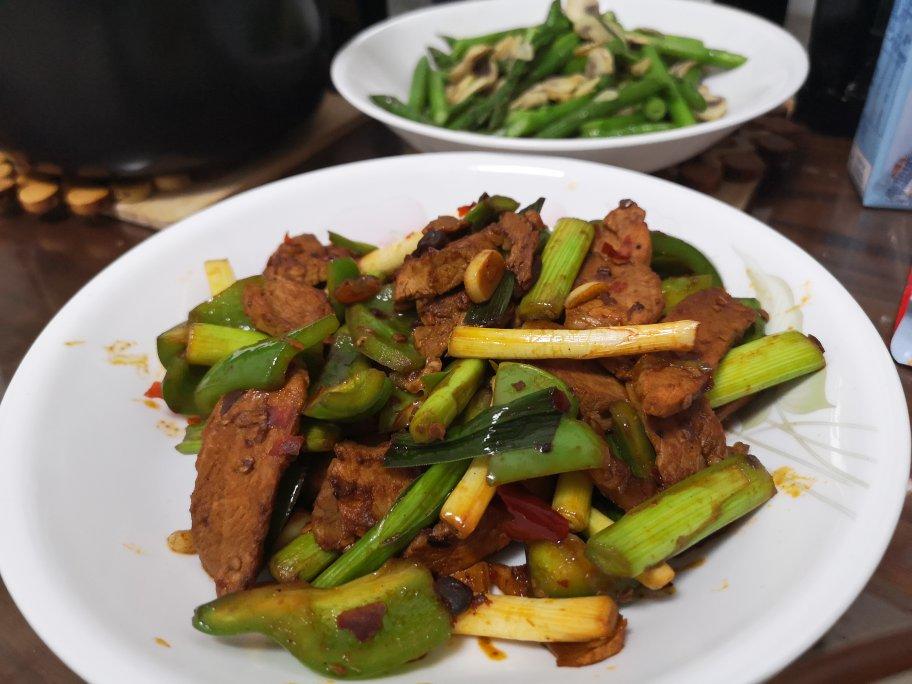 厨师长教你：“回锅肉”的正宗做法，先收藏