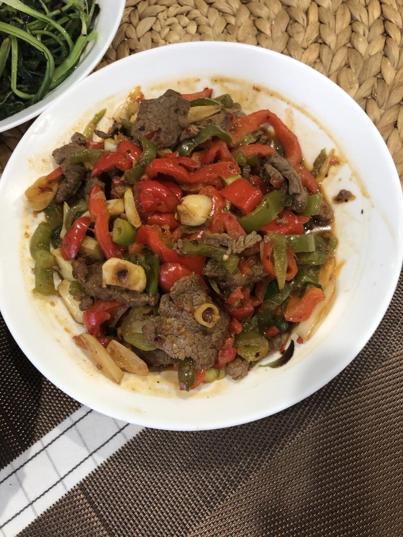 小炒牛肉（小白也可以做的超好吃！！）
