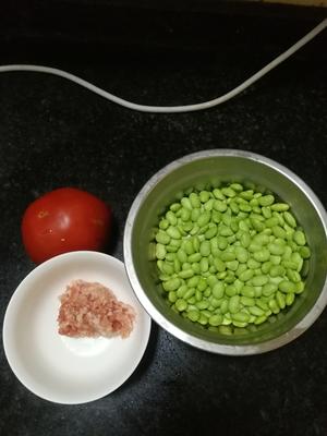 尿病食谱之番茄肉末焖青豆的做法 步骤1