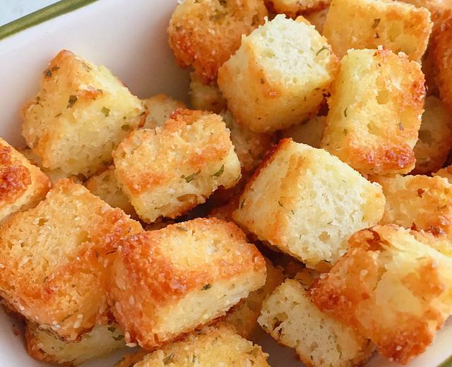 脆面包丁(拯救旧面包)的做法