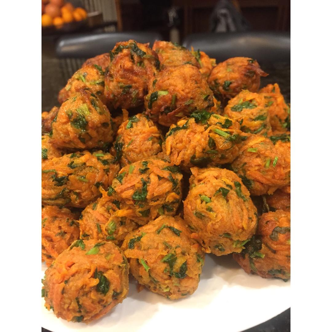 胡萝卜香菜素丸子