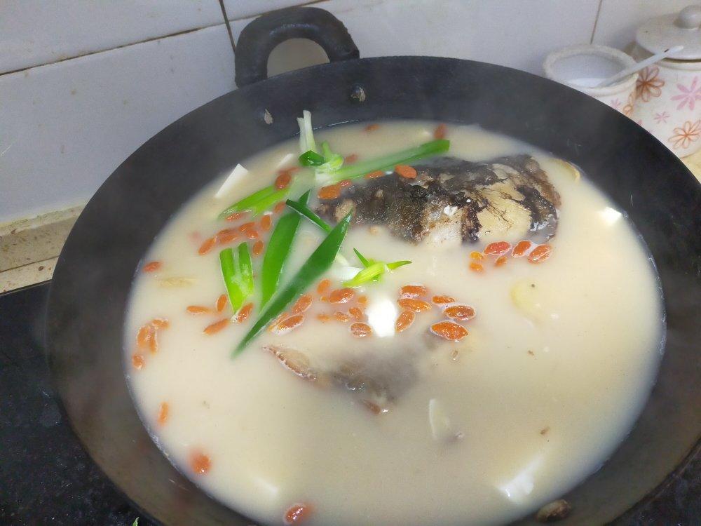 鱼头豆腐汤
