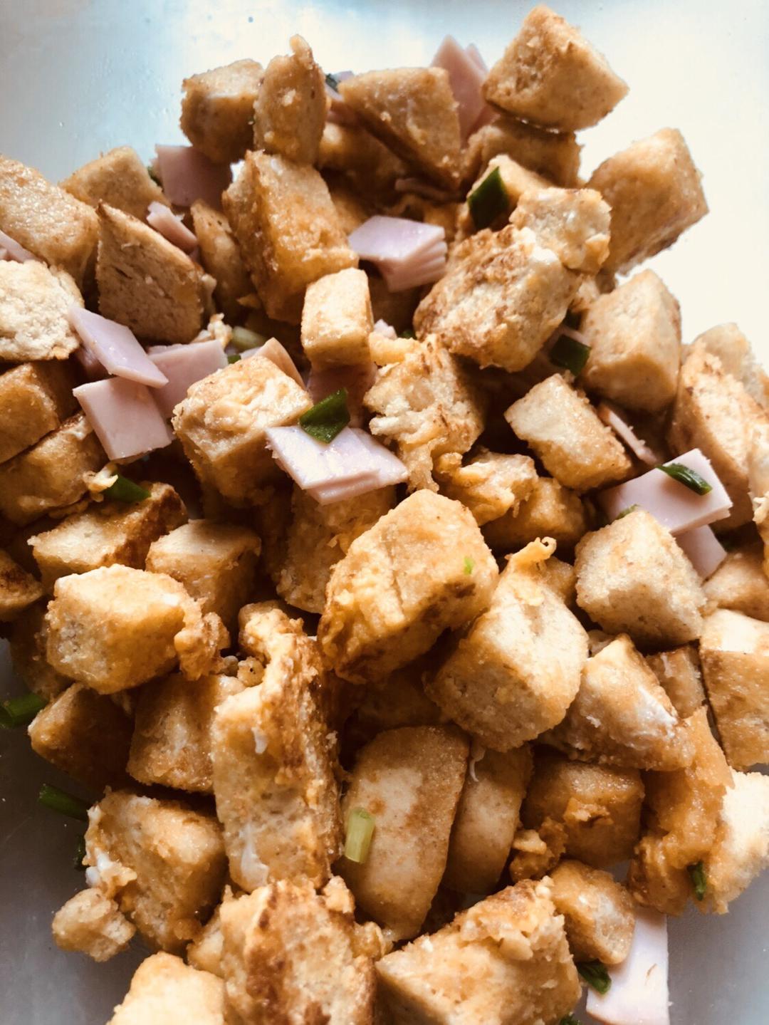 快手讨巧早餐-炒馒头