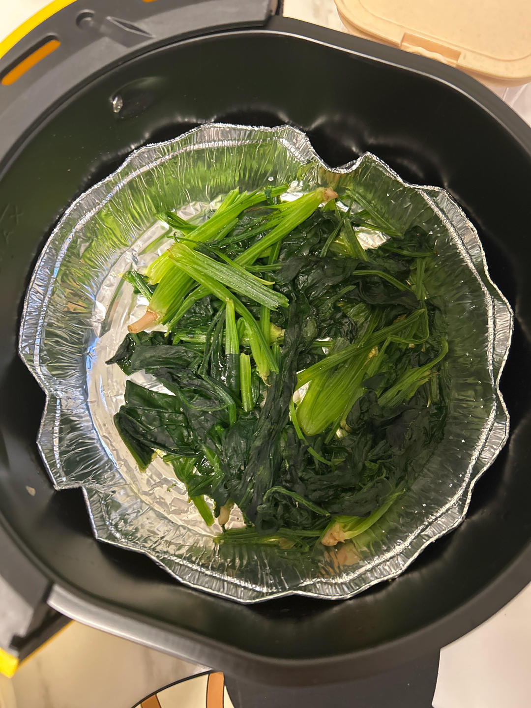 空气炸锅黄油蒜香菠菜
