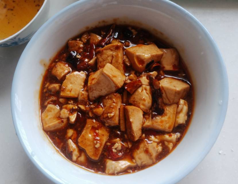 超级下饭的红烧豆腐