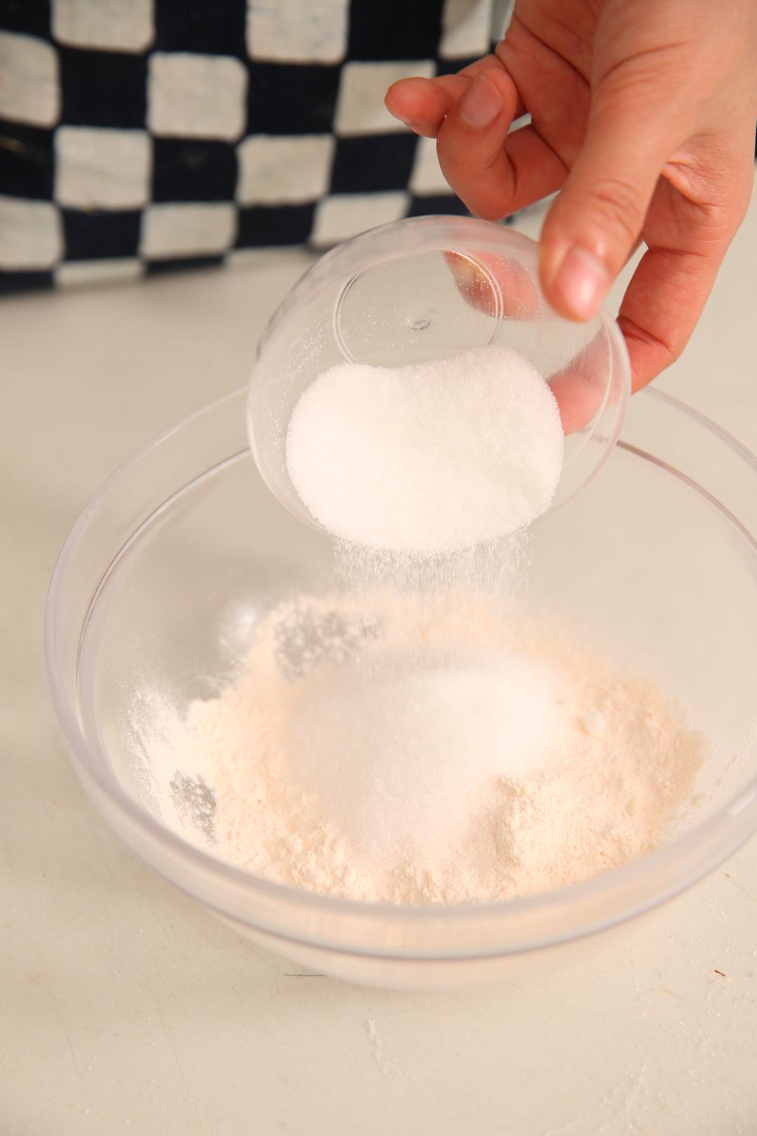 纯奶手撕吐司的做法 步骤1