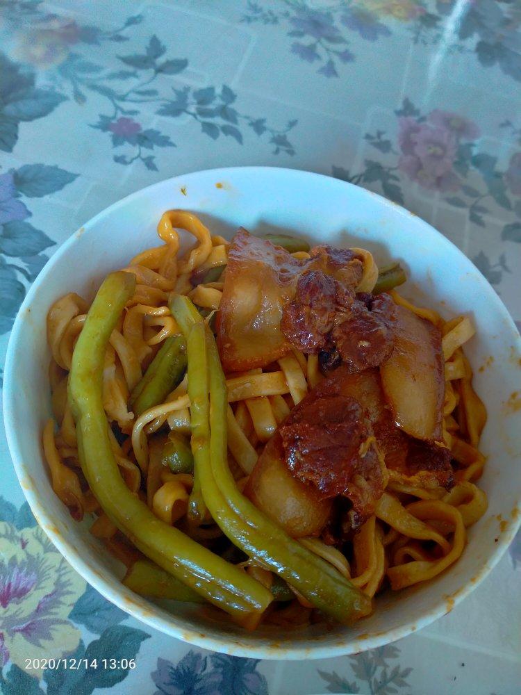 堂妈小厨——豆角番茄焖面