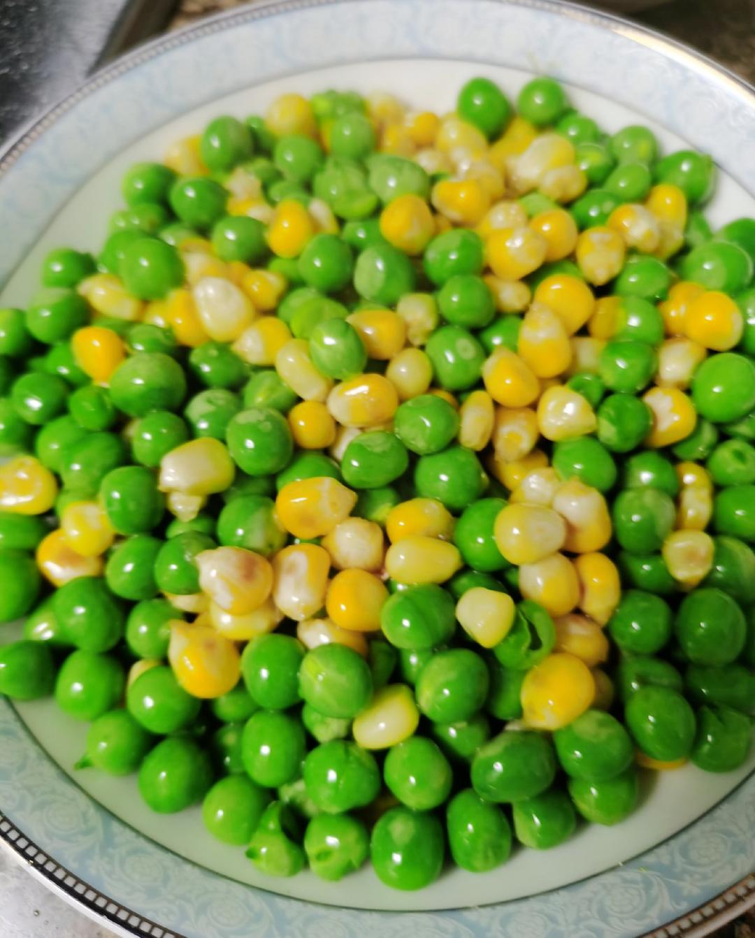 若盟做的豌豆炒玉米