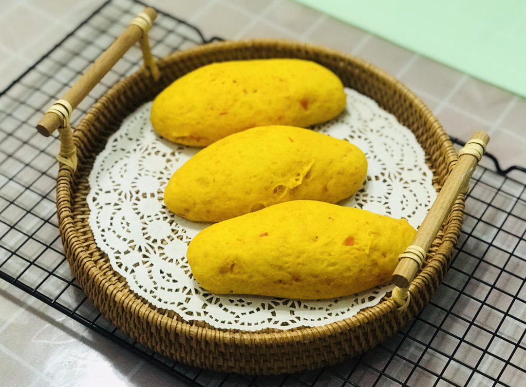 减脂搭档～胡萝卜餐包（无糖少油口感好）