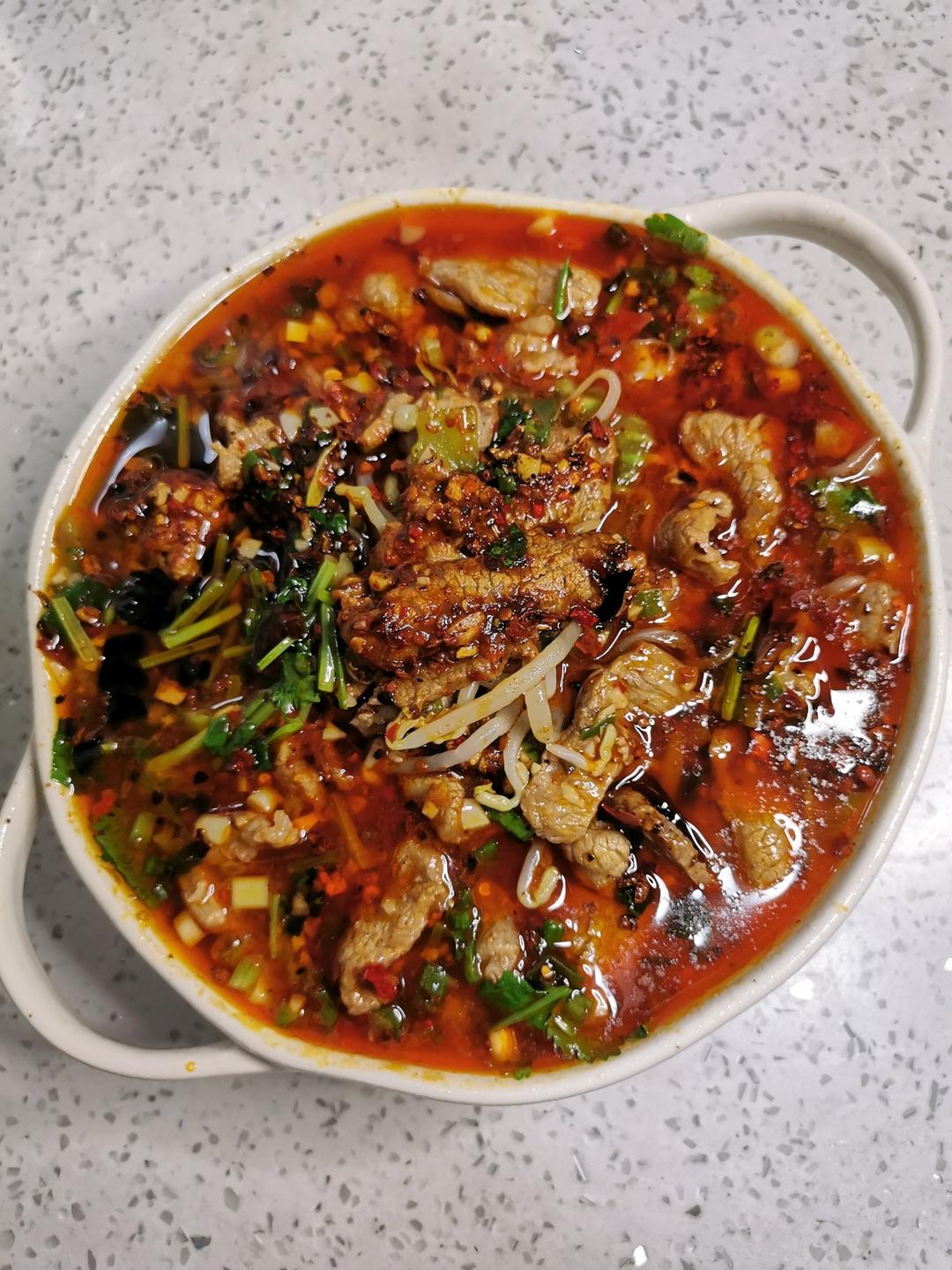 水煮牛肉~也可用猪肉做成水煮肉片