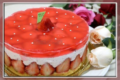 芝士草莓果冻蛋糕的做法