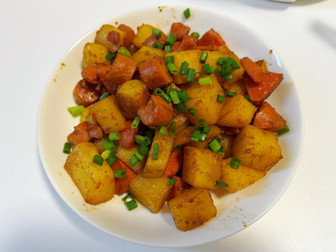 香辣过瘾的孜然土豆火腿，比路边摊还好吃