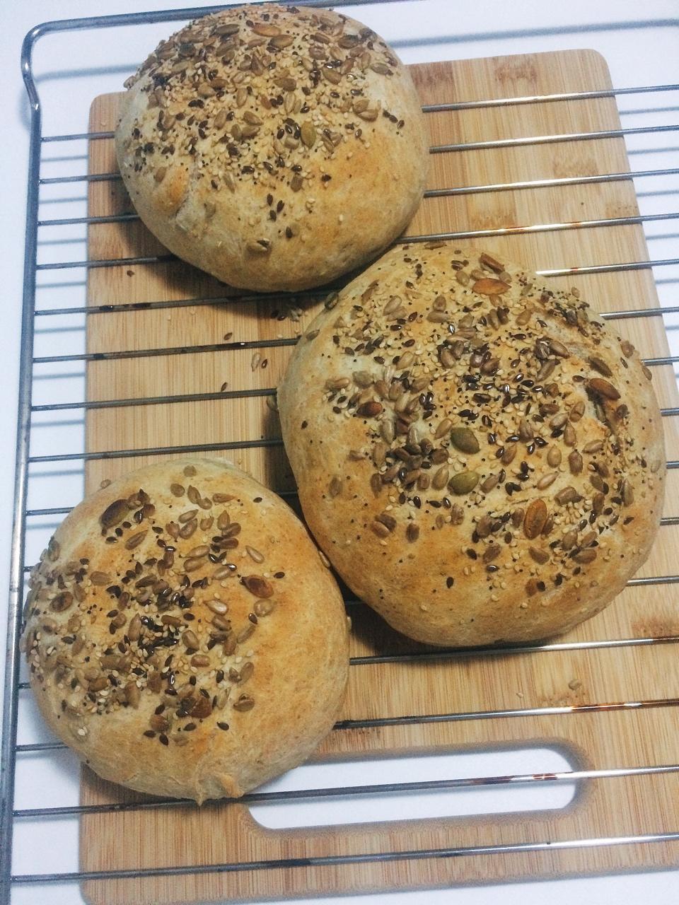 q1984做的大麦面包